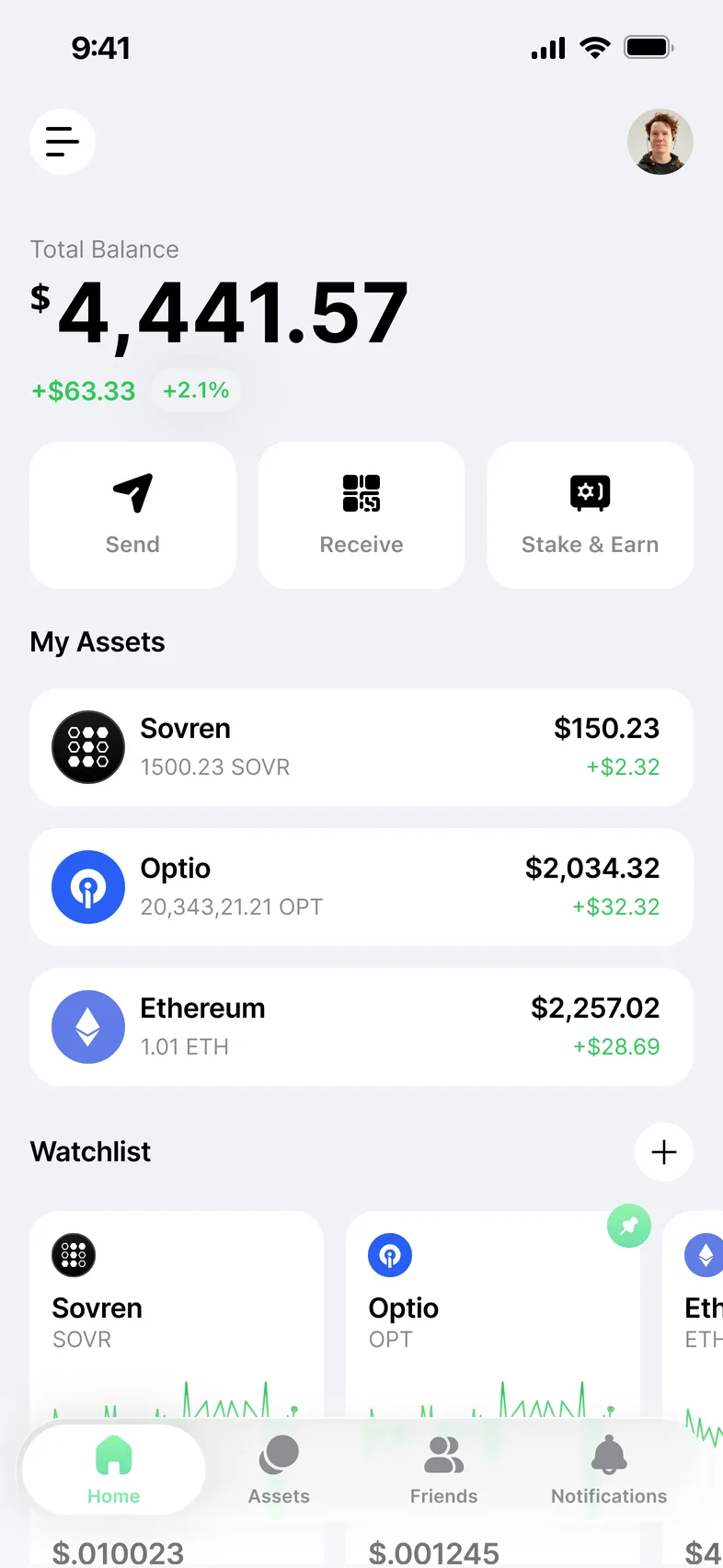 Pay home: total balance, assets and quick actions